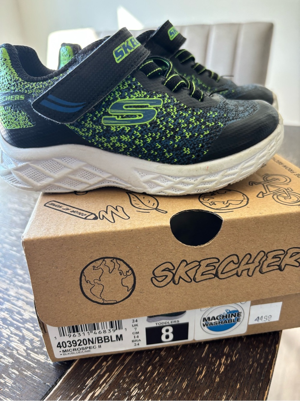 Skechers toddler size 8